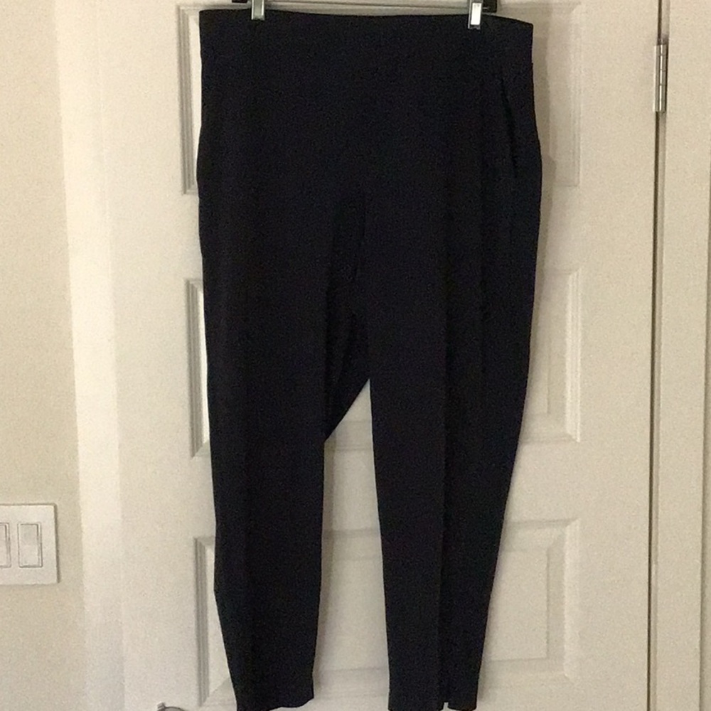 Athleta Brooklyn Ankle Pant - Navy Blue size 16